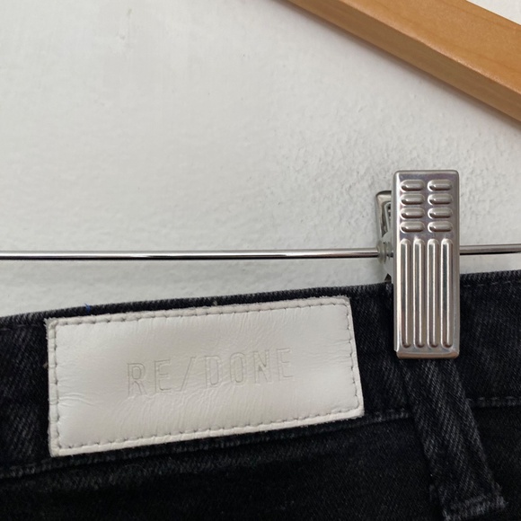 RE/DONE 80s Slim Straight-Leg Jeans in Black - Picture 4 of 8